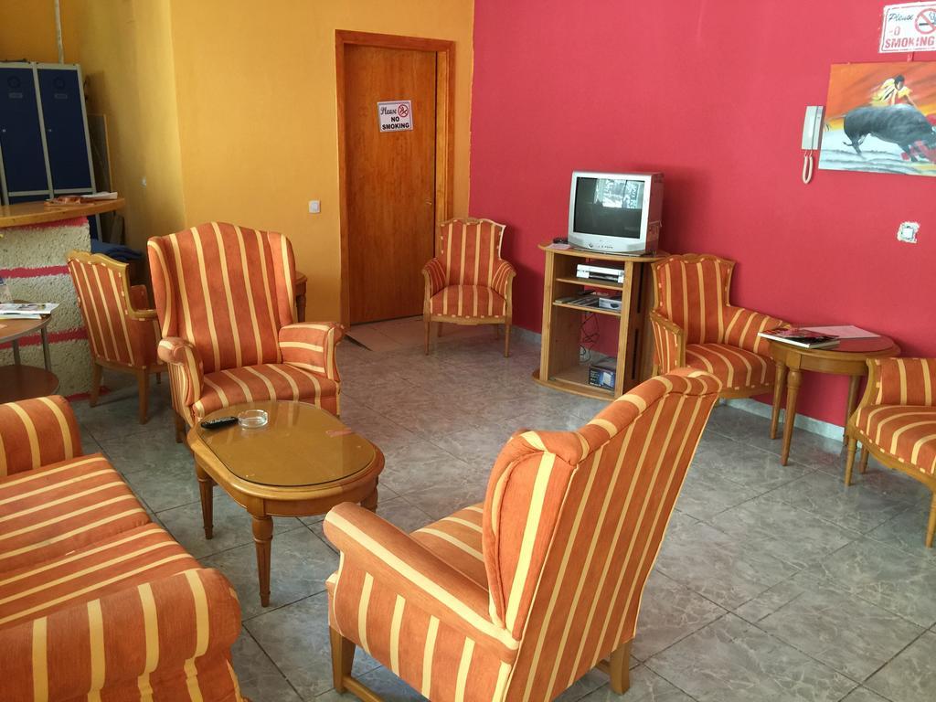 Tenerife Hostel Los Cristianos  Dış mekan fotoğraf