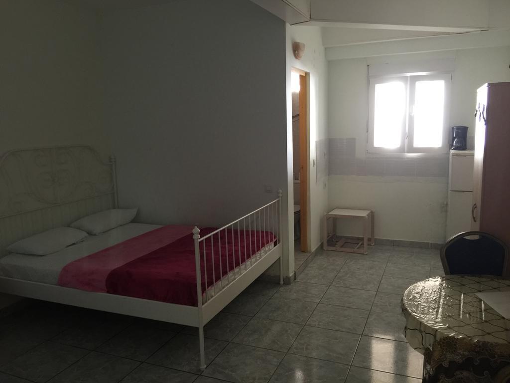 Tenerife Hostel Los Cristianos  Dış mekan fotoğraf